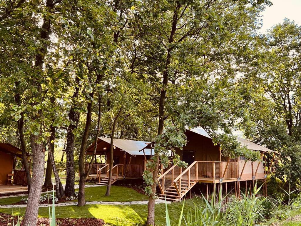 Hotel Zatoria Luxury Glamping Zator Exterior foto